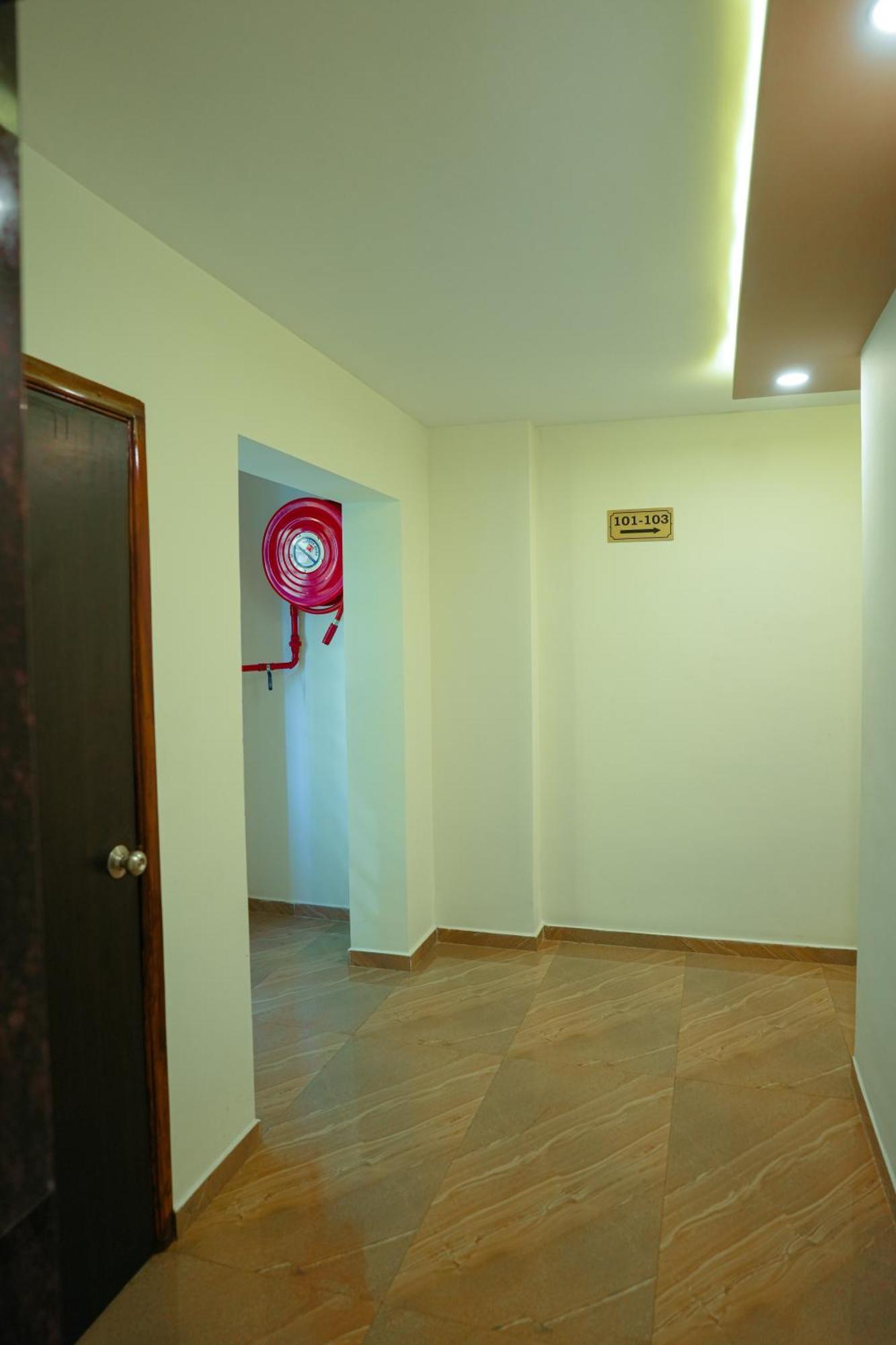 Saara Inn Pondicherry Exterior foto