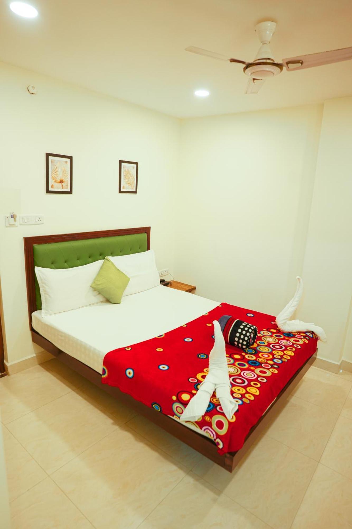 Saara Inn Pondicherry Exterior foto